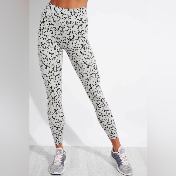 Varley Century Legging, Size Small - Picture 1 of 7